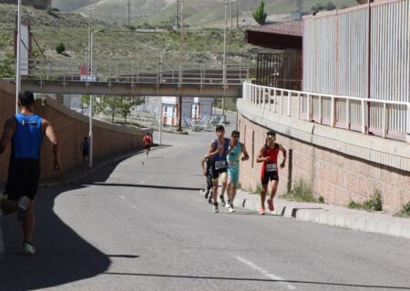 «دو اتلون کاران» آذربایجان شرقی در مسابقات کشوری درخشیدند