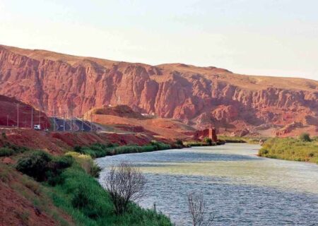 اتمام پروژه انتقال آب ارس به تبریز الزامی است