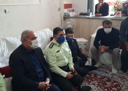 بازدید دکتر ریحانی از محل فوت کودک تبریزی و حضور در منزل خانواده داغدار