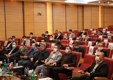نخستین همایش تجلیل از کارآفرینان جوان صنعت کفش تبریز