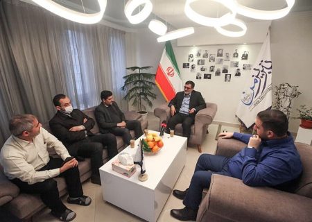 بازدید دکتر احمدزاده از مجموعه تبریزمن
