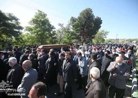 مراسم وادع با مادر امام جمعه تبریز