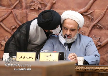 همزمان با جلسه انتخاب شهردار تبریز | درگوشی های جالب اعضای شورای شهر تبریز