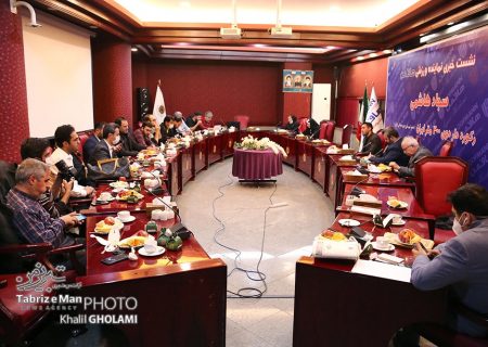 نشست خبری رکورددار دوی ۴۰۰ متر ایران