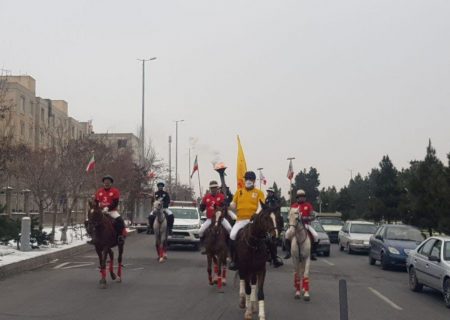 حمل مشعل دومین المپیاد جام پرچم توسط تیم چوگان صرافی بهنام