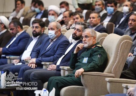تجلیل از برگزیدگان همایش ملی جلوه‌های جهادی