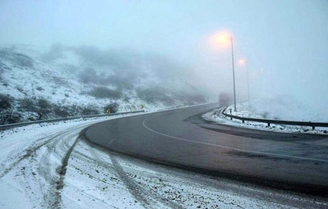 باران و برف در ترافیک سنگین جاده‌های شمال