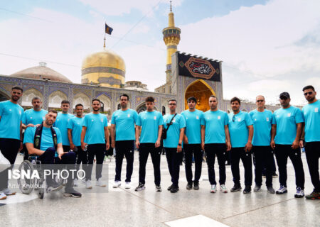 آیین بدرقه کاروان پارالمپیک پاریس در حرم مطهر رضوی