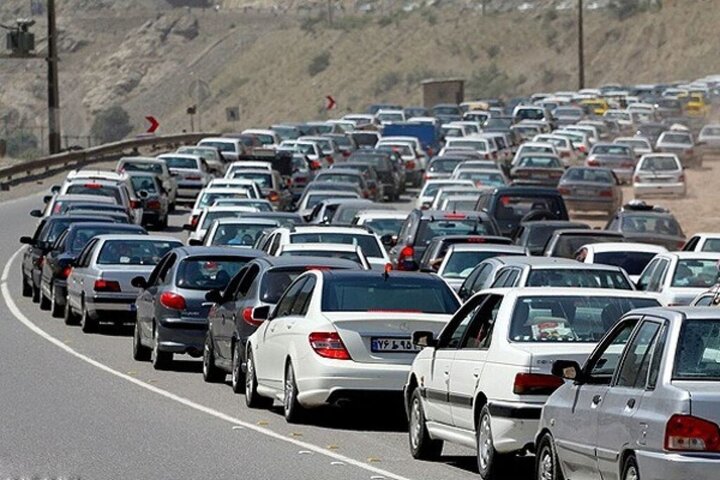 ترافیک سنگین در محورهای هراز، چالوس و آزادراه تهران- شمال