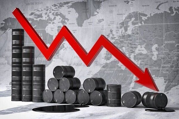 سقوط قیمت نفت به کمترین میزان ۴ سال گذشته