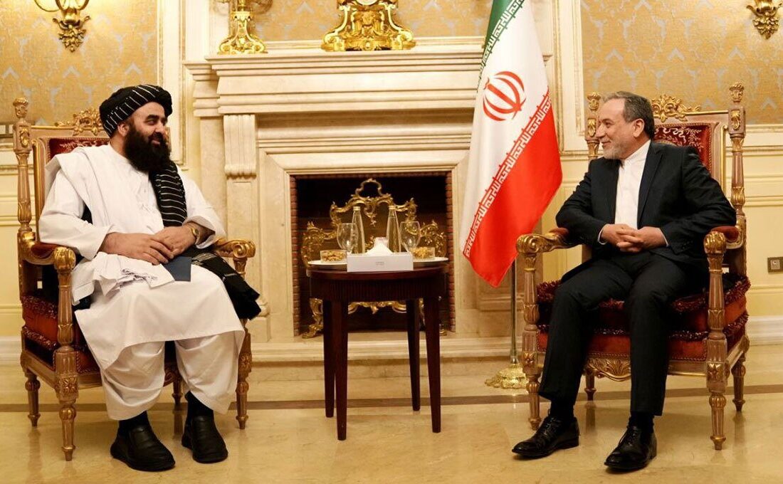 دیدار وزرای خارجه ایران و افغانستان در حاشیه مجمع گفتگوی تهران