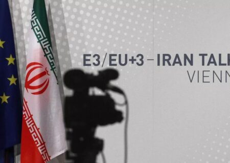 رویترز: مذاکرات هسته‌ای ایران و اروپا جمعه برگزار می‌شود