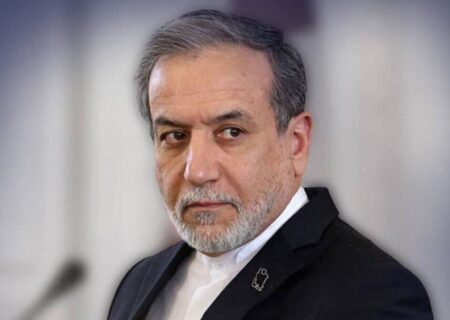 وزیر خارجه: اروپا نقش خود را کمرنگ کرده؛ مذاکرات با پذیرش غنی‌سازی ایران موفق می‌شود