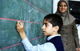 یادداشت/معلم چراغ راهنمای زندگی