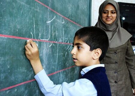 یادداشت/معلم چراغ راهنمای زندگی