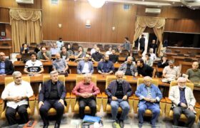 گزارش تصویری نشست صمیمی کارگردانان تئاتر تبریز با مدیرکل فرهنگ و ارشاد اسلامی