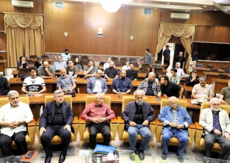 گزارش تصویری نشست صمیمی کارگردانان تئاتر تبریز با مدیرکل فرهنگ و ارشاد اسلامی
