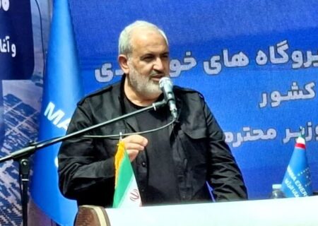 افتتاح نیروگاه خورشیدی ۱۰۰ مگاواتی برق در محلات با حضور وزیر نیرو