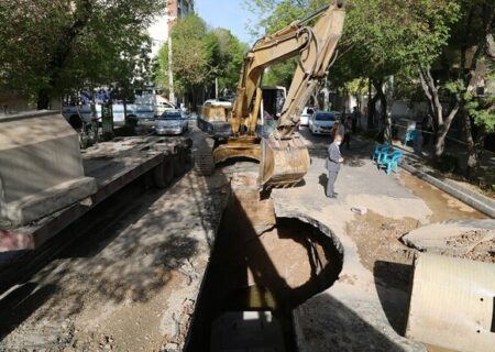 مشکل آب میدان قدس تهران تا ساعت ۱۵ امروز رفع می‌شود