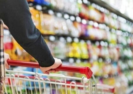 چالشی در توزیع هیچ یک از کالاهای اساسی نداریم