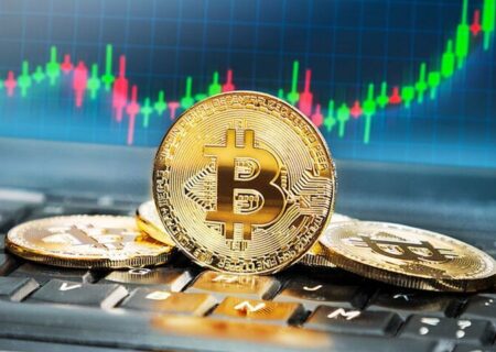 بیت کوین در آستانه ورود دوباره به کانال ۱۲۰ هزار دلاری