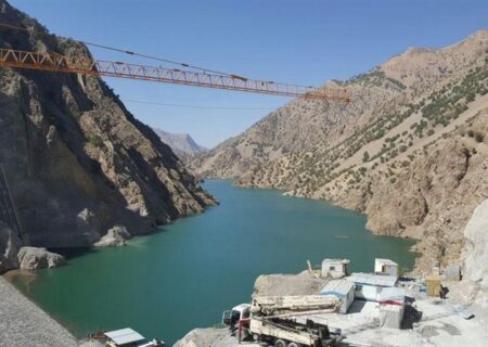 تصاویری از آغاز رهاسازی آب سد ایوشان خرم‌آباد