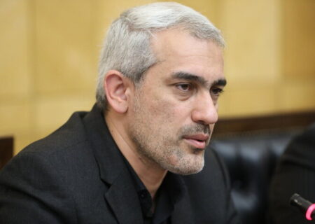 وزیر اقتصاد: دولت وضعیت بازار سرمایه را مرتب رصد می کند
