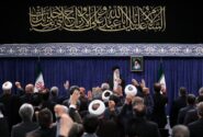 رهبر انقلاب: ملت با جهت‌گیری‌های گوناگون سیاسی و وزن متفاوت مذهبی پای ایران ایستاد