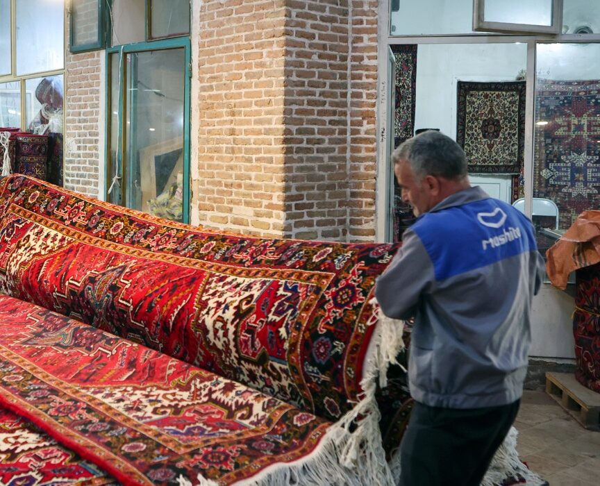 فرش دستباف ایرانی درگیرو دار سیاست‌های داخلی و تغییر سلیقه بازار جهانی