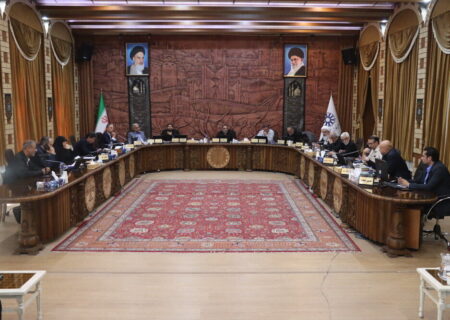 غلامرضا احمدی برای دومین سال پیاپی رئیس شورای اسلامی شهر تبریز شد