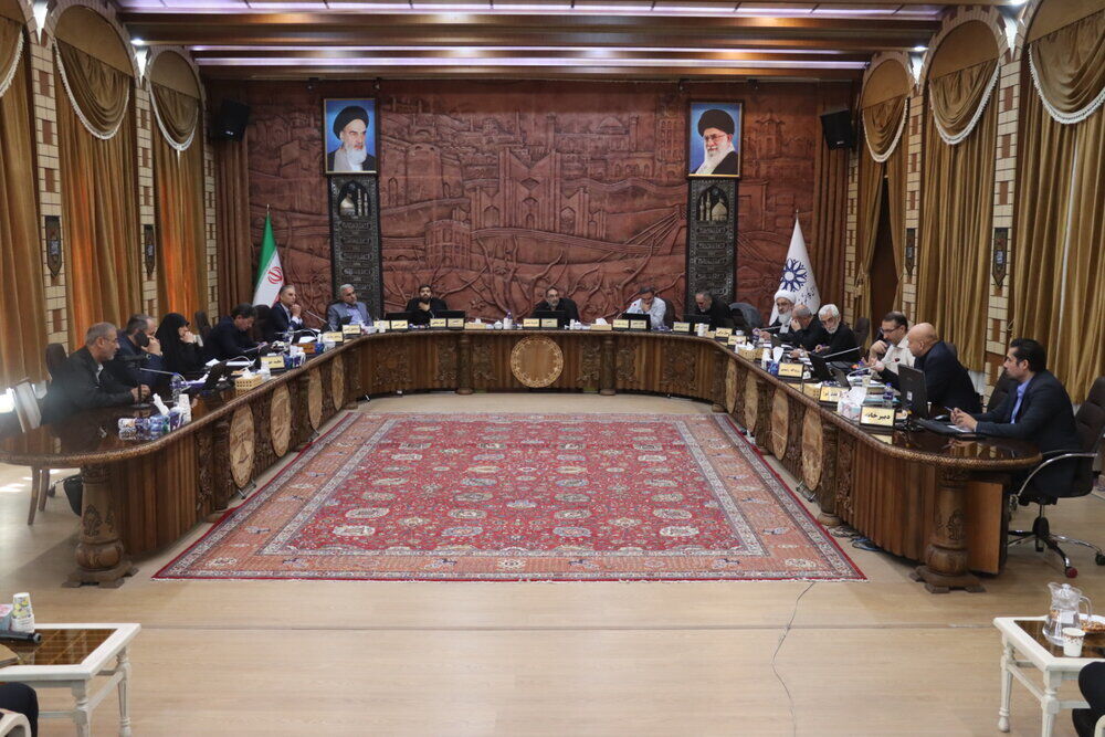 غلامرضا احمدی برای دومین سال پیاپی رئیس شورای اسلامی شهر تبریز شد