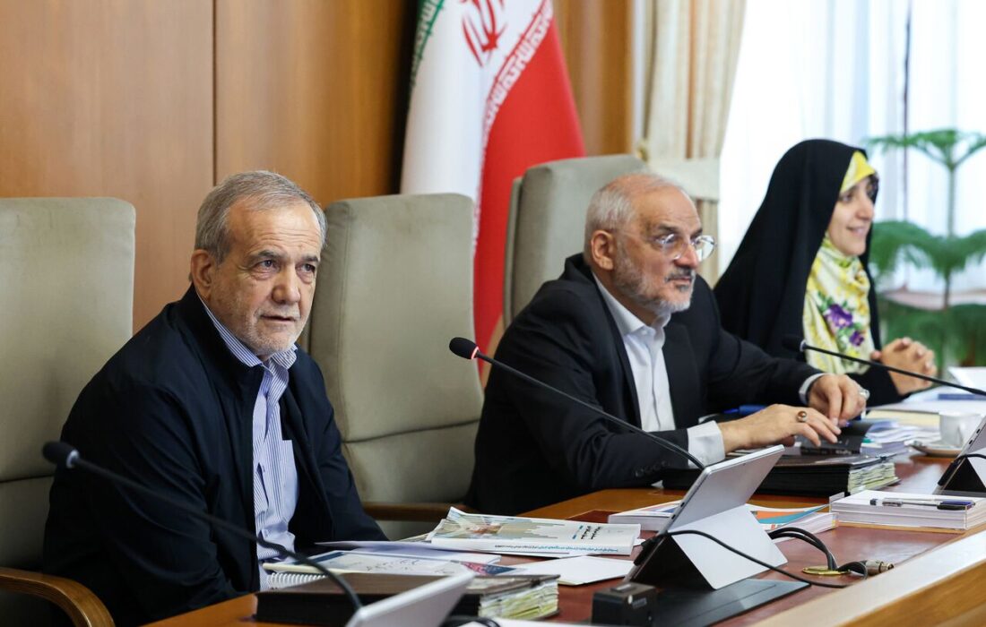 قدردانی پزشکیان از تلاش‌های وزارت امور خارجه در زمینه مذاکرات