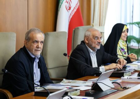 قدردانی پزشکیان از تلاش‌های وزارت امور خارجه در زمینه مذاکرات