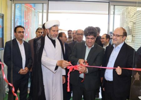 کتابخانه عمومی شهید داننده بستان آباد پس از بهسازی کلی بازگشایی شدکتابخانه عمومی شهید داننده بستان آباد پس از بهسازی کلی بازگشایی شدبستان آباد- کتابخانه عمومی شهید داننده بستان آباد پس از بهسازی کلی همزمان با هفته دولت سال ۱۴۰۴، با حضور مسئولین استانی و شهرستانی بازگشایی شد.