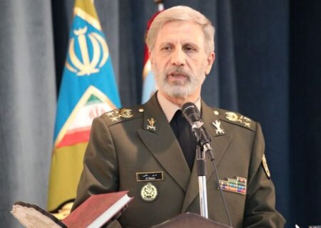 فرمانده کل ارتش: ارتش آماده مقابله با تهدیدات در هر سطحی است