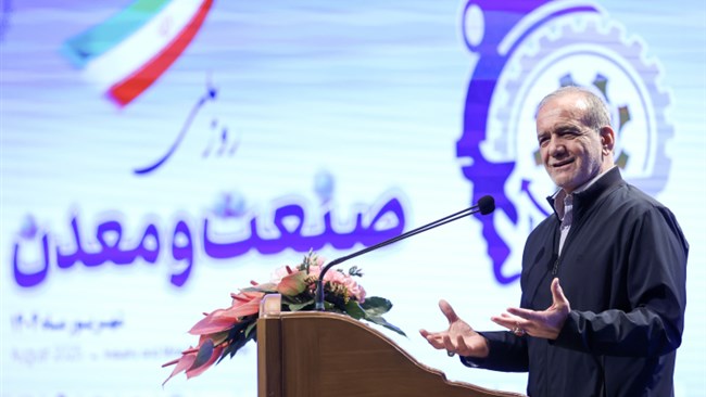 وجود نظم در کشور از برکات تجارت و صنعت است