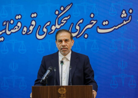 مکانیسم ماشه بیشتر ابزار روانی است تا تهدید واقعی/ بانک مرکزی درباره پرداخت بدهی بابک زنجانی اظهارنظر نکند