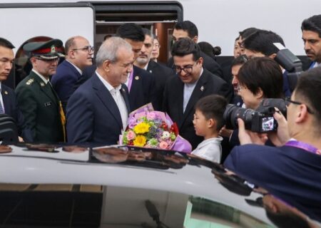 رئیس جمهور وارد پکن شد