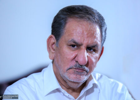 در عین آمادگی برای جنگ، بهتر است با مذاکره مسائل را حل کنیم