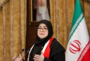 مهاجرانی: دولت می‌کوشد با تمام توان جنگ را از ایران دور کند