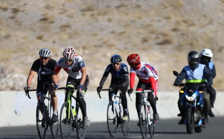قهرمانی مقتدرانه پتروشیمی تبریز در لیگ دوچرخهسواری کشور پس از یک دهه