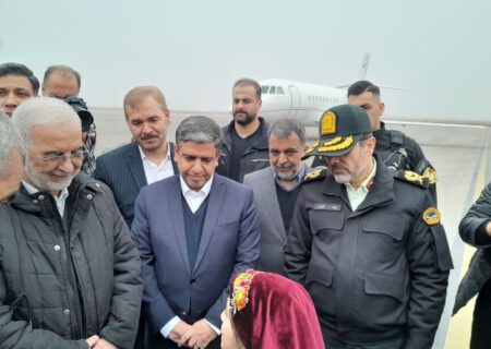 وزیر کشور وارد اردبیل شد