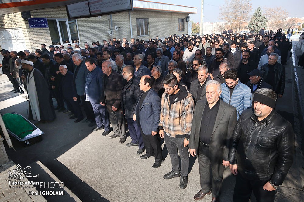 گزارش تصویری از تشییع پیکر احمد سجادی‌فر، خبرنگار باسابقه تبریزی