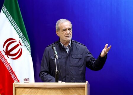 خودروهای دولتی نباید با کارت سهمیه بنزین بزند