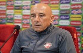 تراکتور برای دفاع از عنوان قهرمانی می‌ جنگد