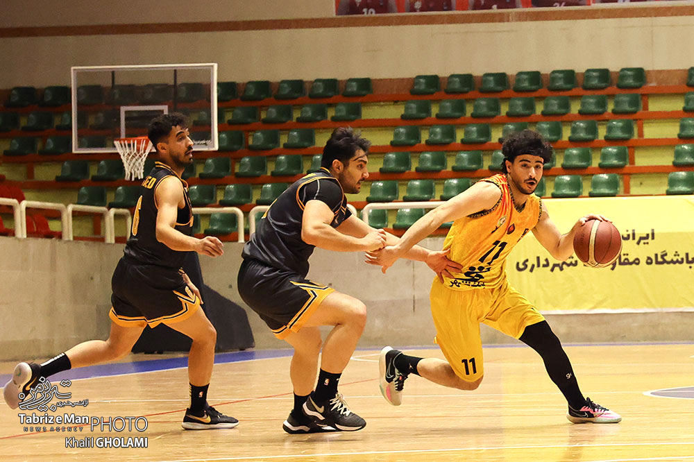بسکتبال مقاومت شهرداری تبریز و مهر پارسا کرج