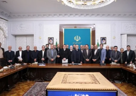 اتخاذ ۴ تصمیم مهم دولت و مجلس برای حمایت از بازار و فعالان اقتصادی