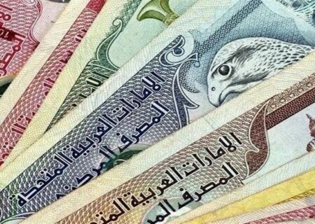 قطع اینترنت، صرافی ها را از کار انداخت / انتقال بسته های پول از دبی با کشتی