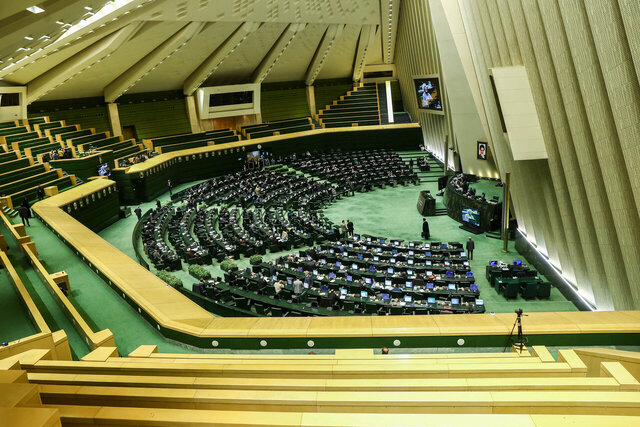 تدابیر رهبر انقلاب در حفظ احترام رئیس‌جمهور «نصب‌العین» مجلس است