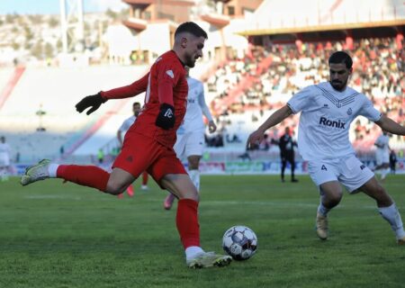 دیدار معوقه هفته هفتم لیگ برتر فوتبال؛ تراکتور – ملوان بندرانزلی